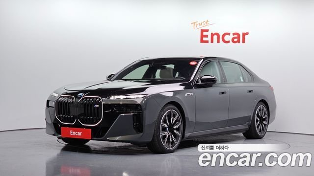 2025 BMW i7 M70 xDrive M Performance